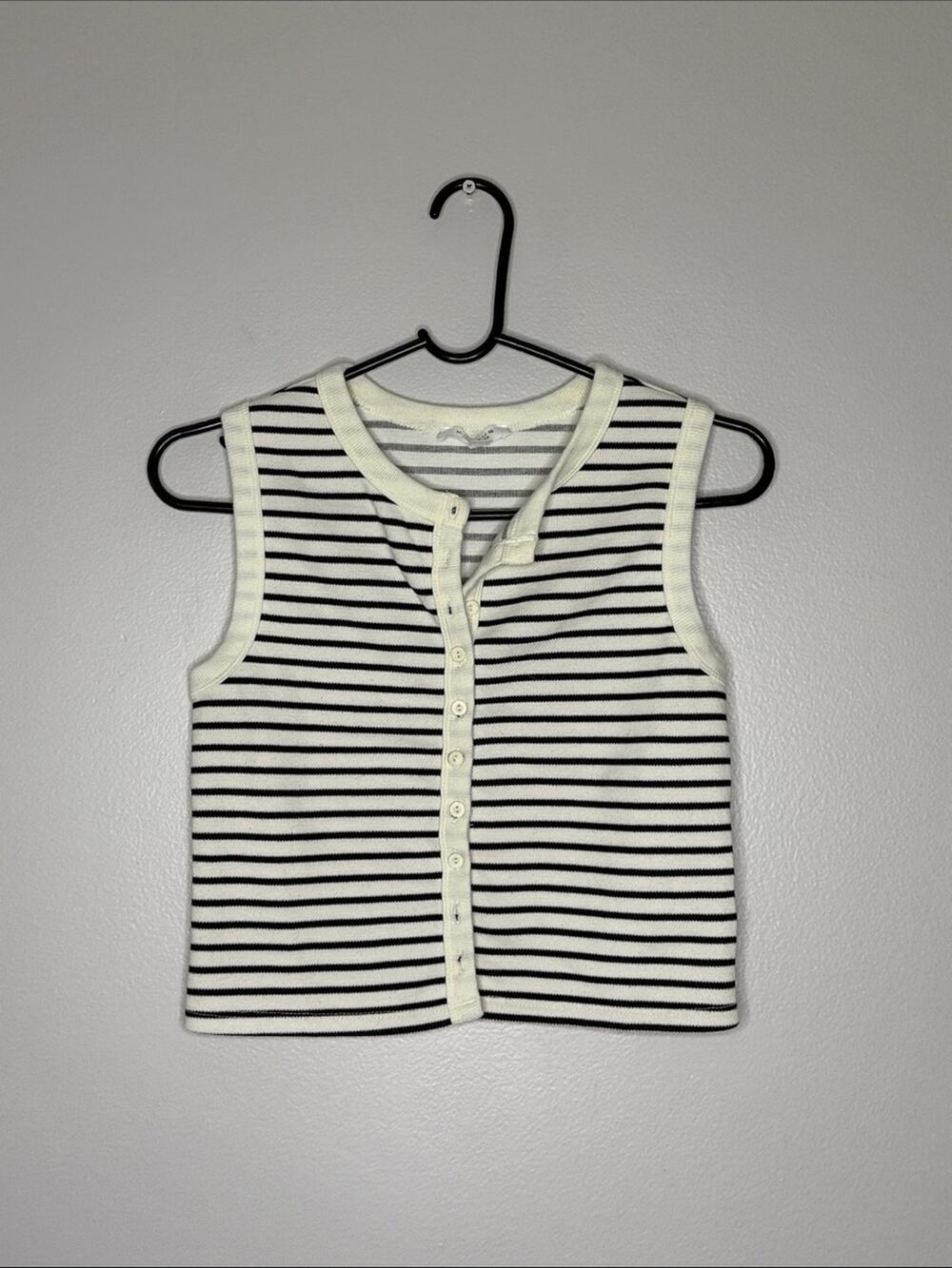 Kirious Black & White Striped Sleeveless Button-Front Tank Size Small